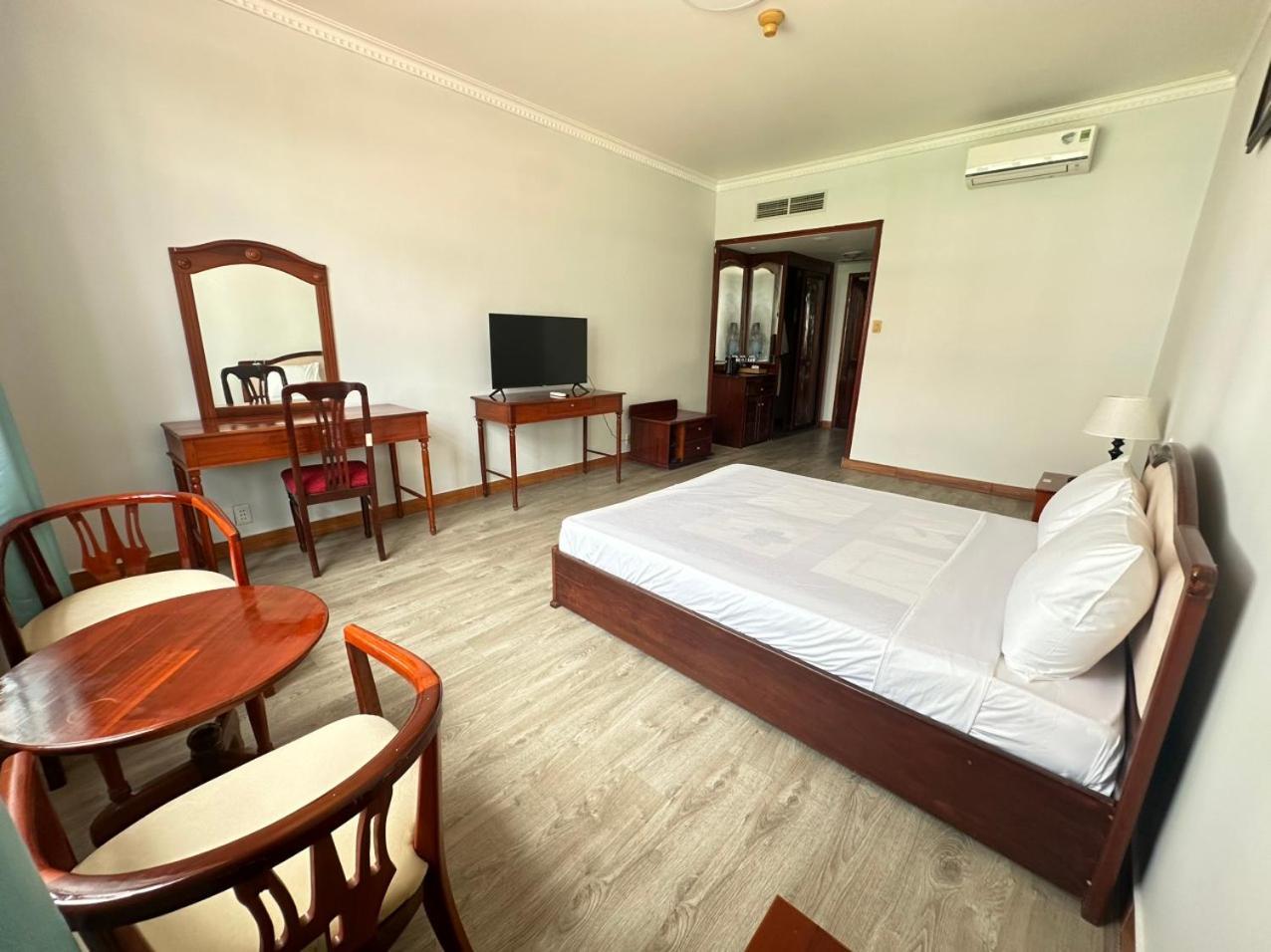 Ngoc Thu Hotel Soc Trang Exterior foto