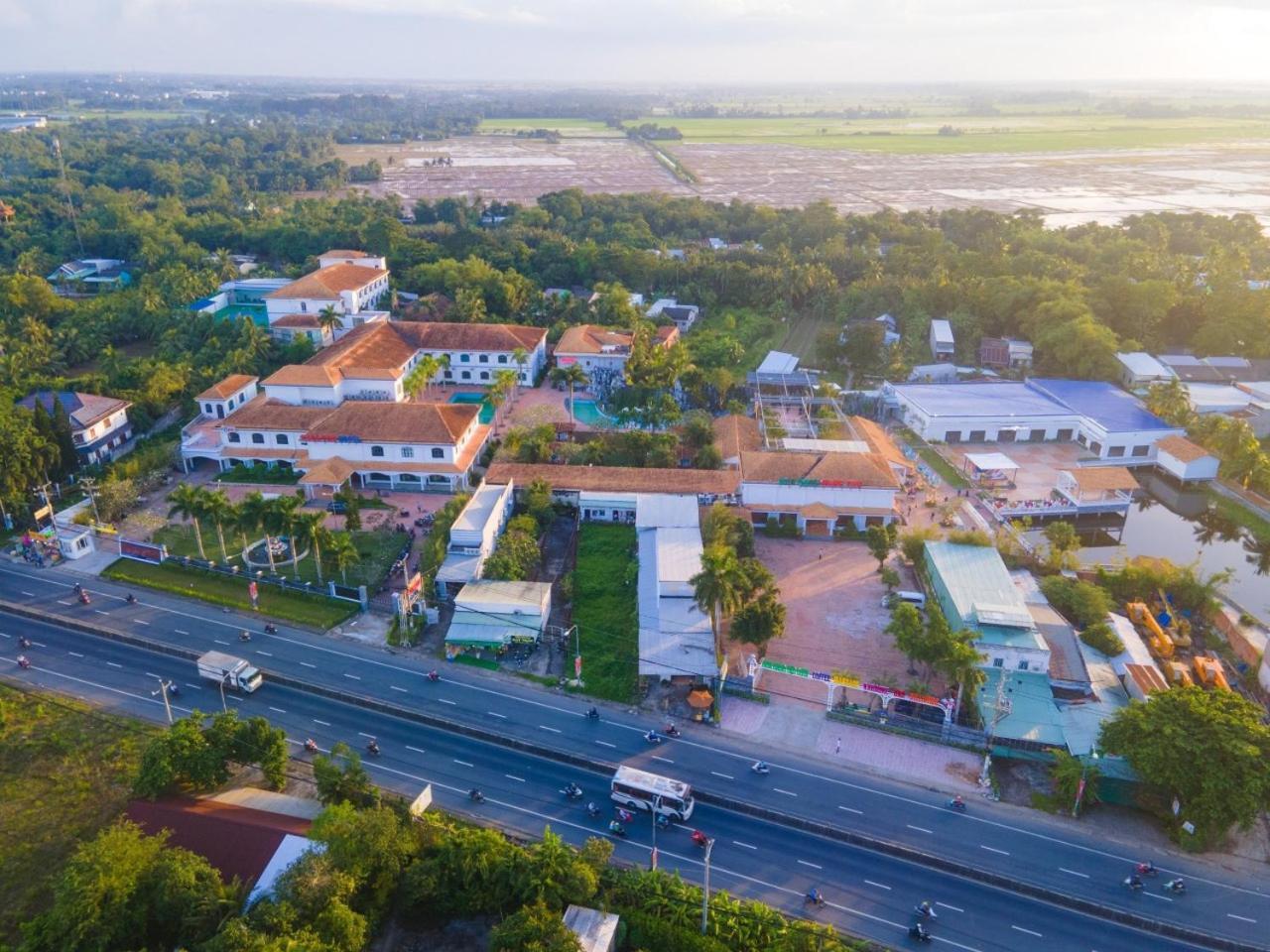 Ngoc Thu Hotel Soc Trang Exterior foto